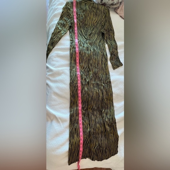 Petersyn Zuma Maxi Dress - Picture 14 of 16